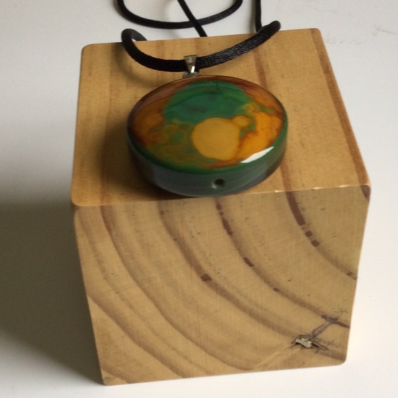 Unique Multicolor Stone Necklace - Picture 6 of 7